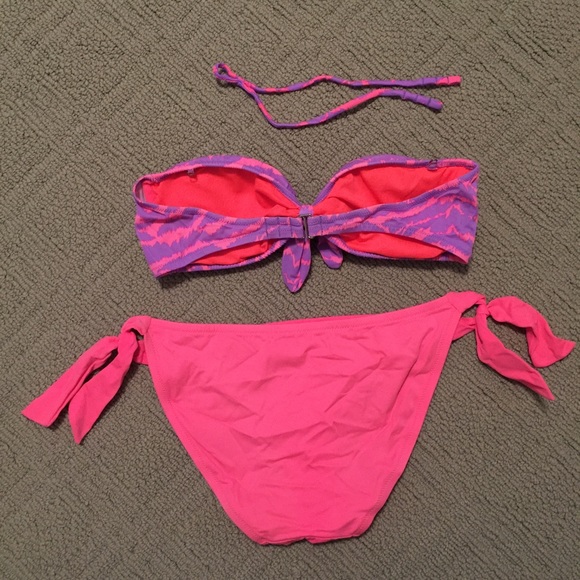 Victoria's Secret pink and purple bandeau bikini - Picture 2 of 2